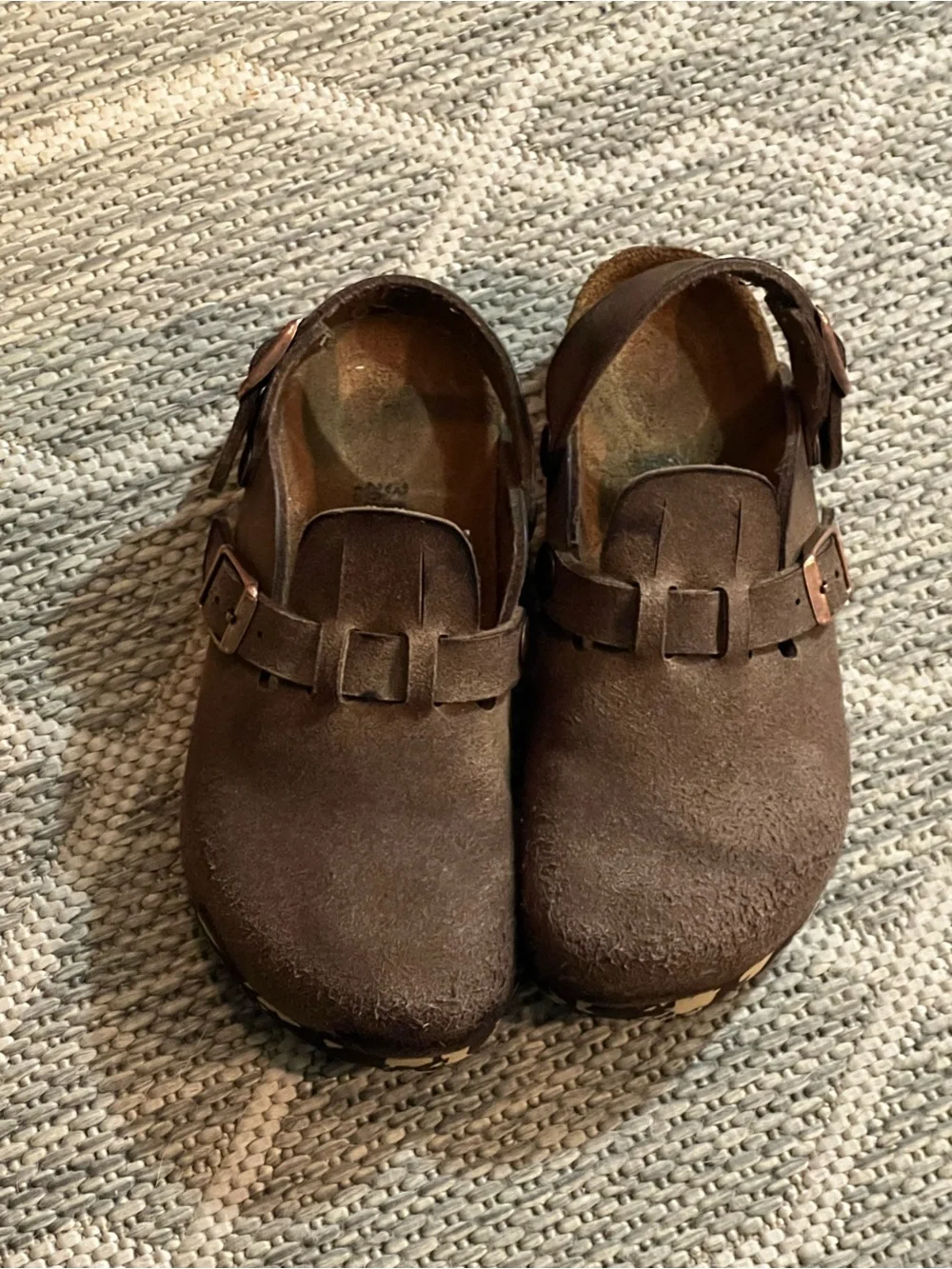 Birkenstock Kids Brown Suede Strap Clogs with Buckle stock (20)